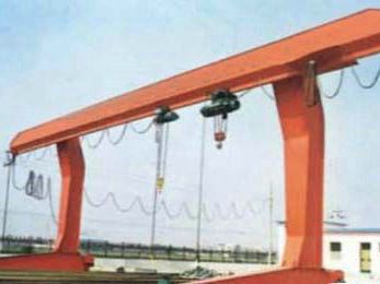 L型萌芦门式起重机